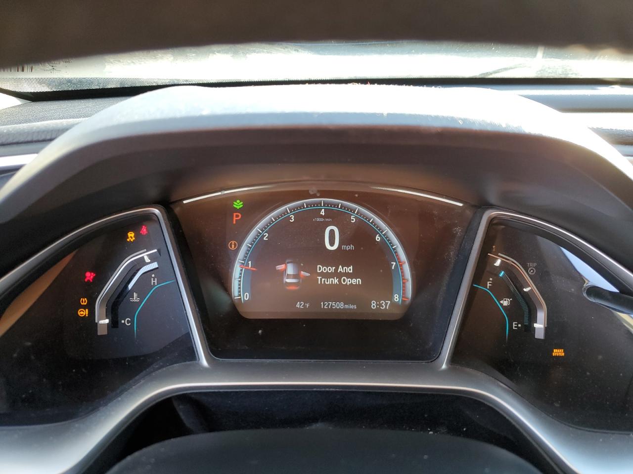 2HGFC2F76JH561657 HONDA CIVIC 2018
