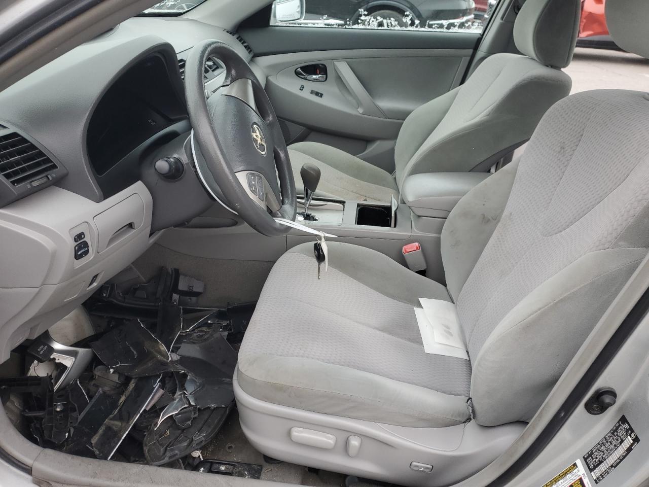 2011 Toyota Camry - Image 7