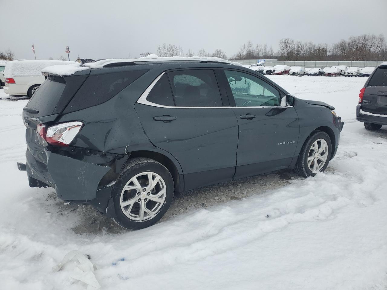 2020 Chevrolet Equinox - Image 3