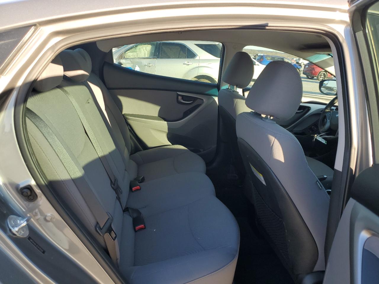 2014 Hyundai Elantra - Image 10