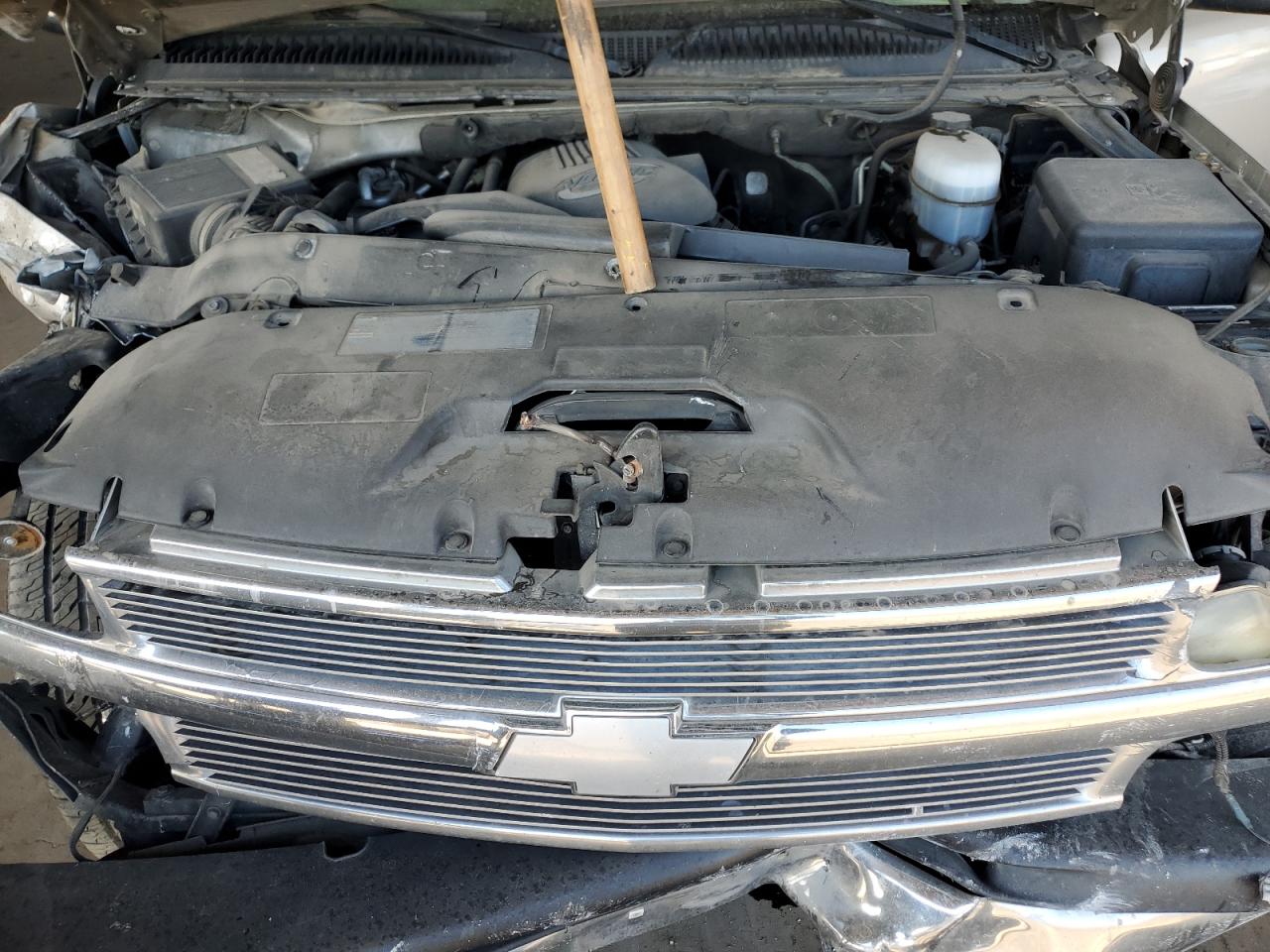 2006 Chevrolet Tahoe - Image 12