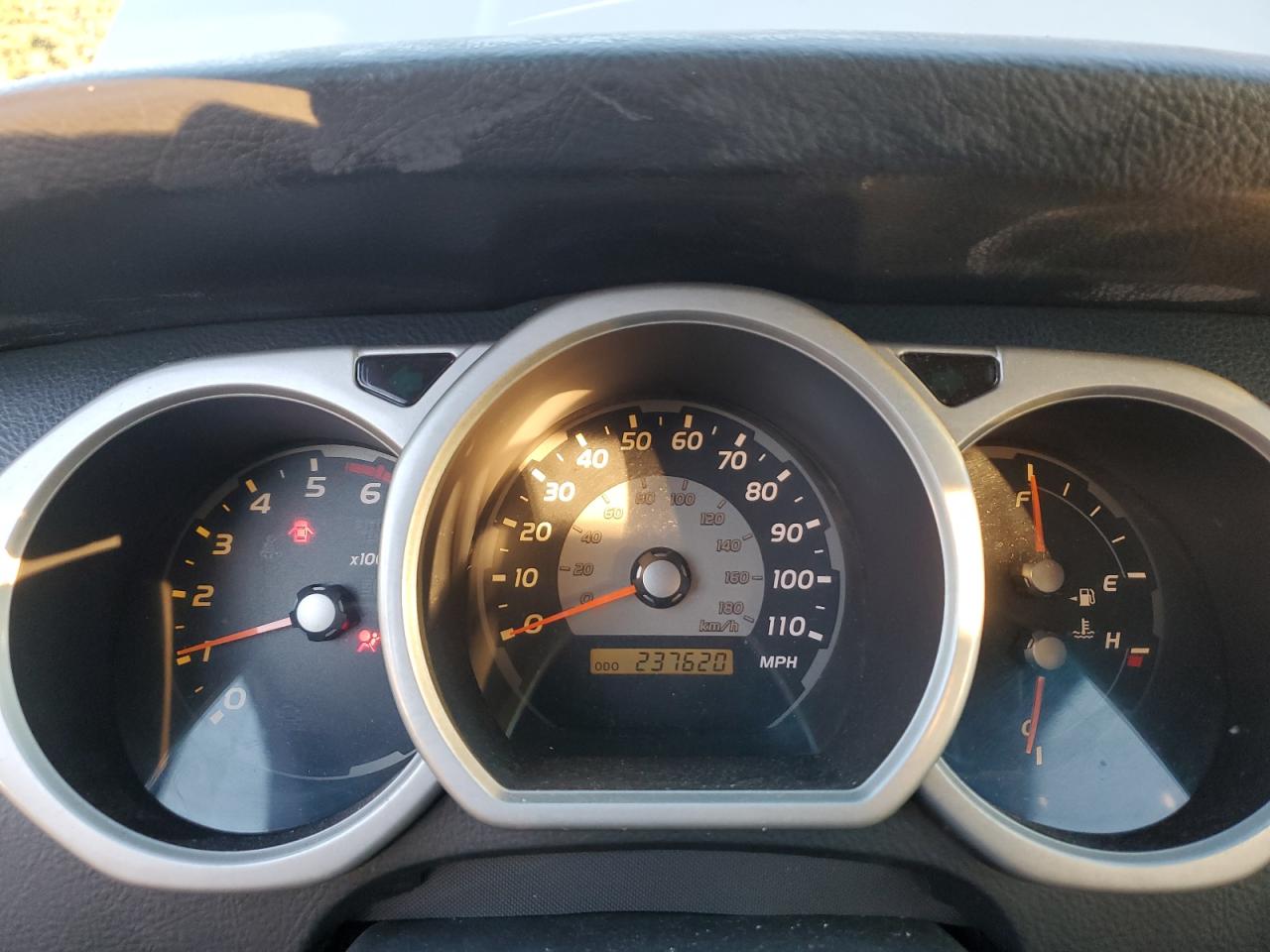 2003 Toyota 4Runner - Image 9