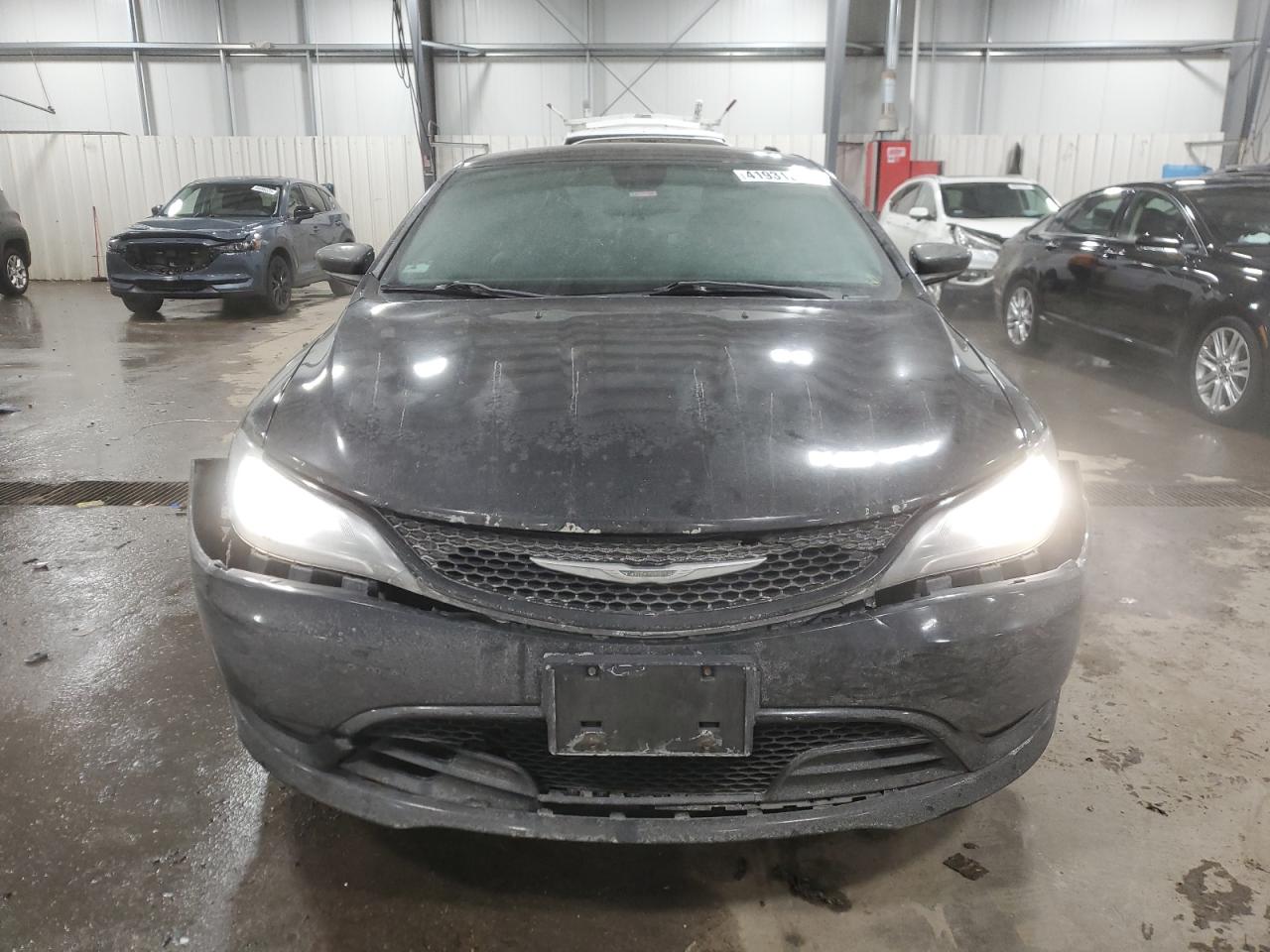 2015 Chrysler 200 - Image 5