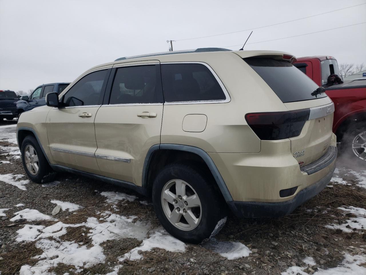 2011 Jeep Grand Cherokee - Image 2