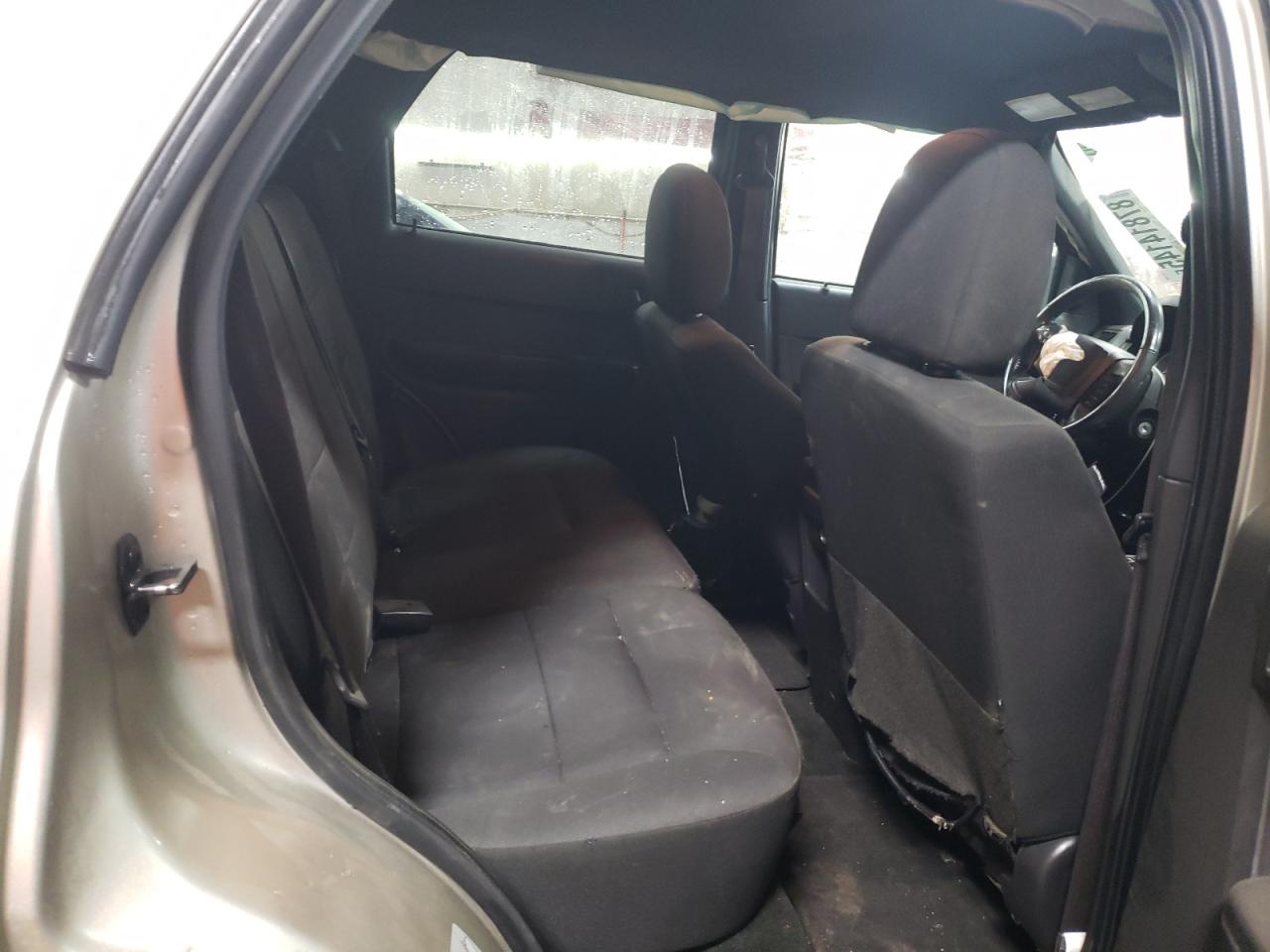 2012 Ford Escape - Image 10