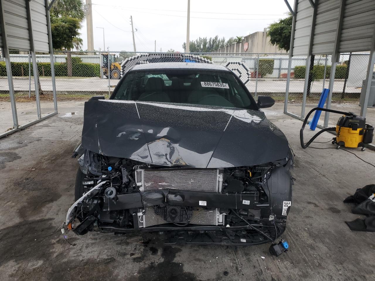 2024 Hyundai Elantra - Image 5