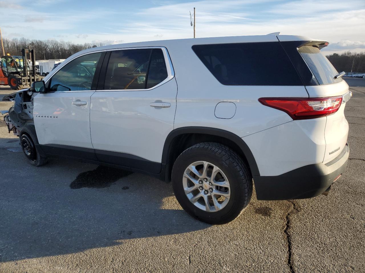 2021 Chevrolet Traverse - Image 2