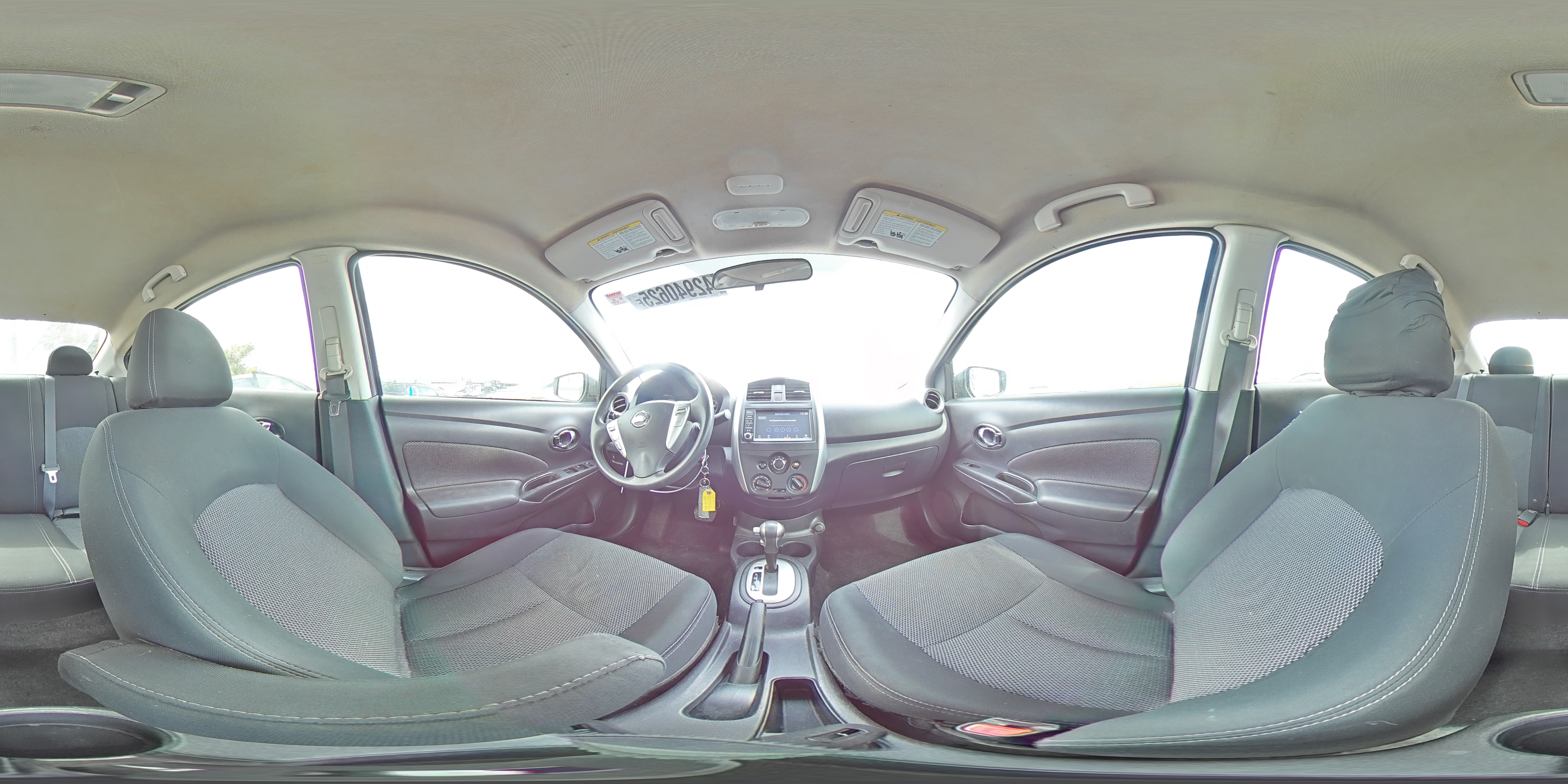 2019 Nissan Versa - Image 12