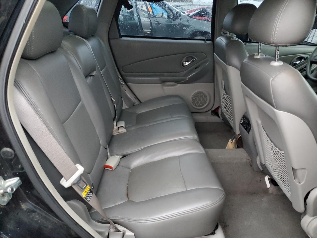 2004 Chevrolet Malibu - Image 10