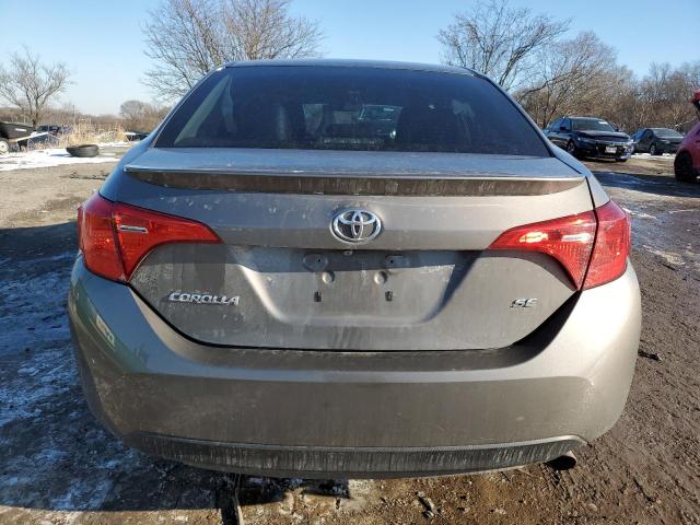 Седаны TOYOTA COROLLA 2017 Серебристый