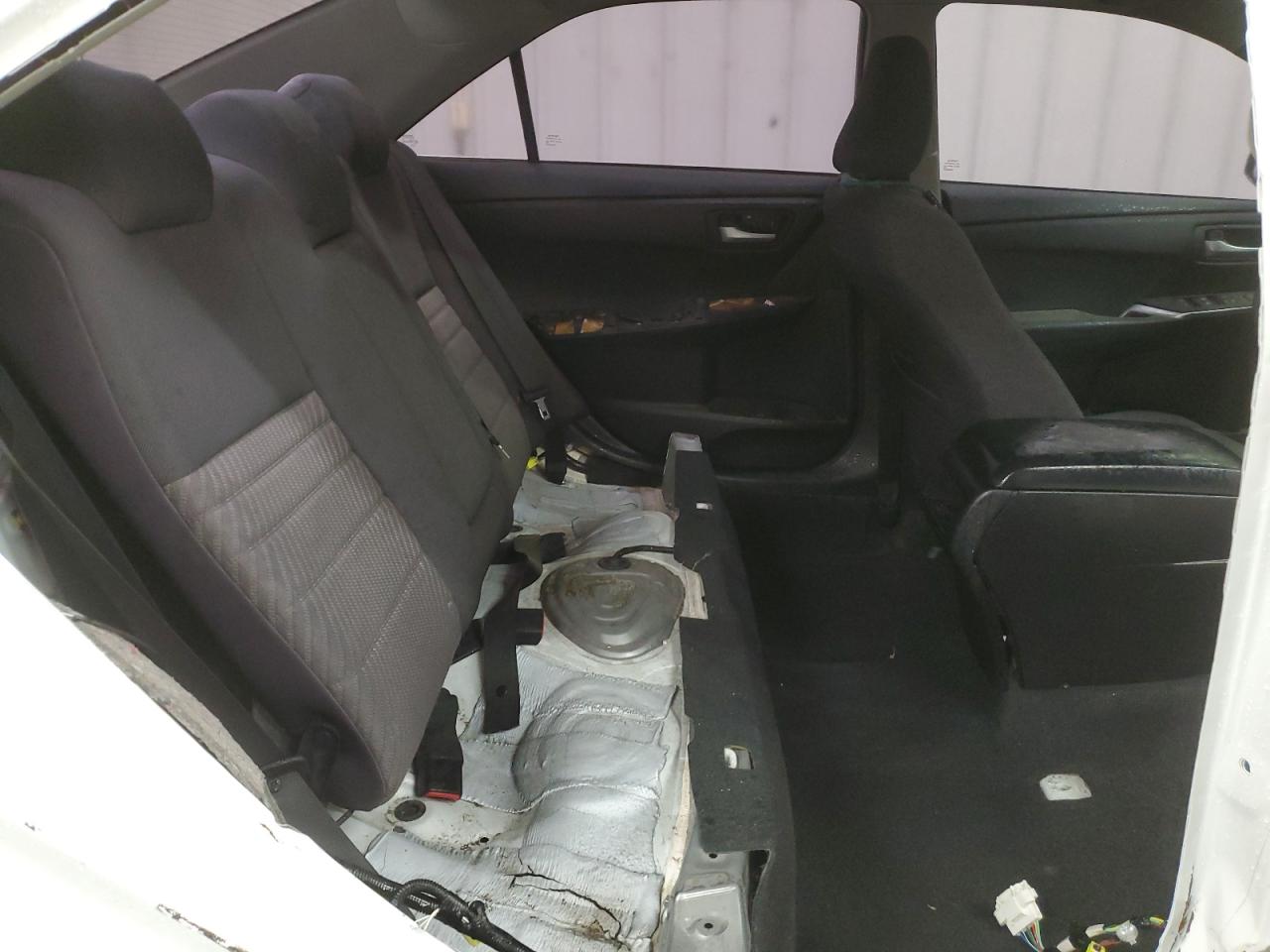 2016 Toyota Camry - Image 10