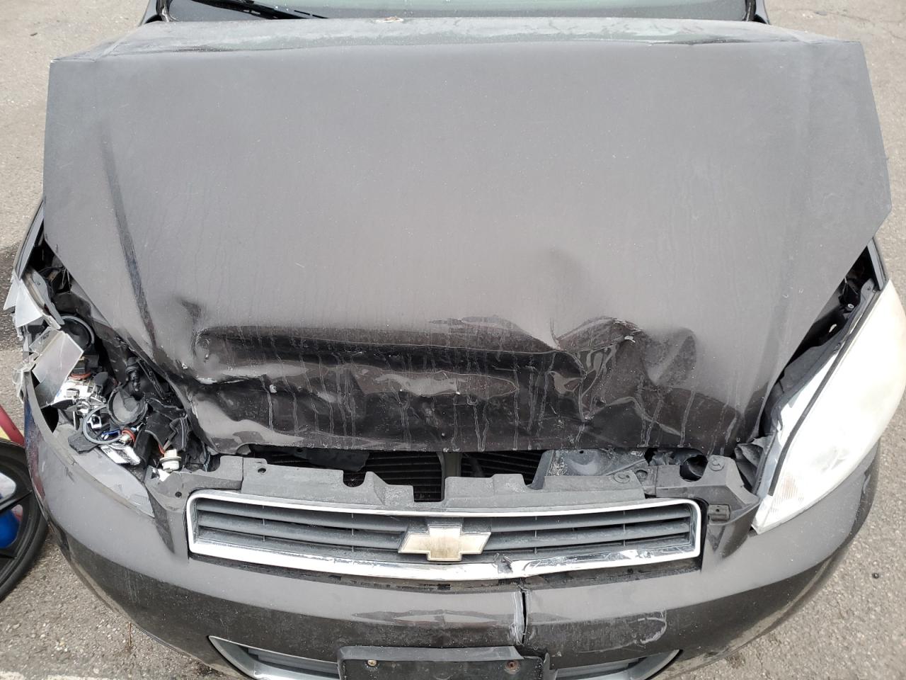 2008 Chevrolet Impala - Image 12