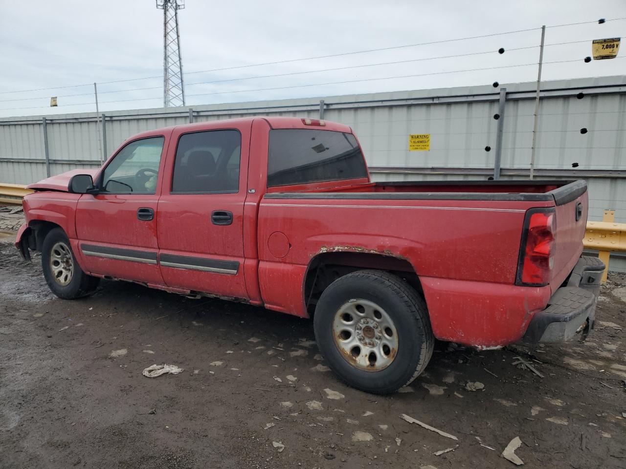 2007 Chevrolet Silverado - Image 2