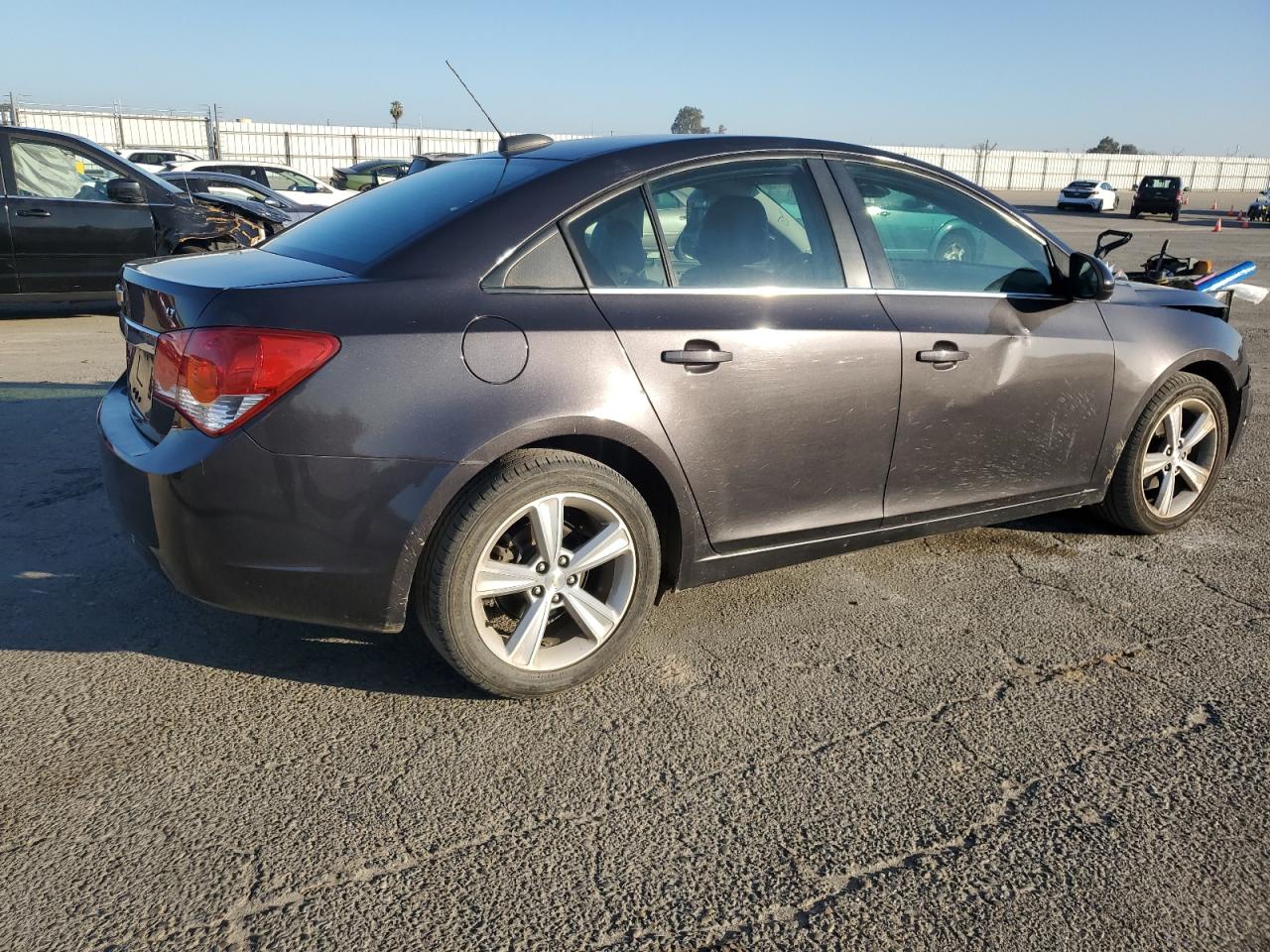 VIN 1G1PE5SB2F7235603 2015 CHEVROLET CRUZE no.3