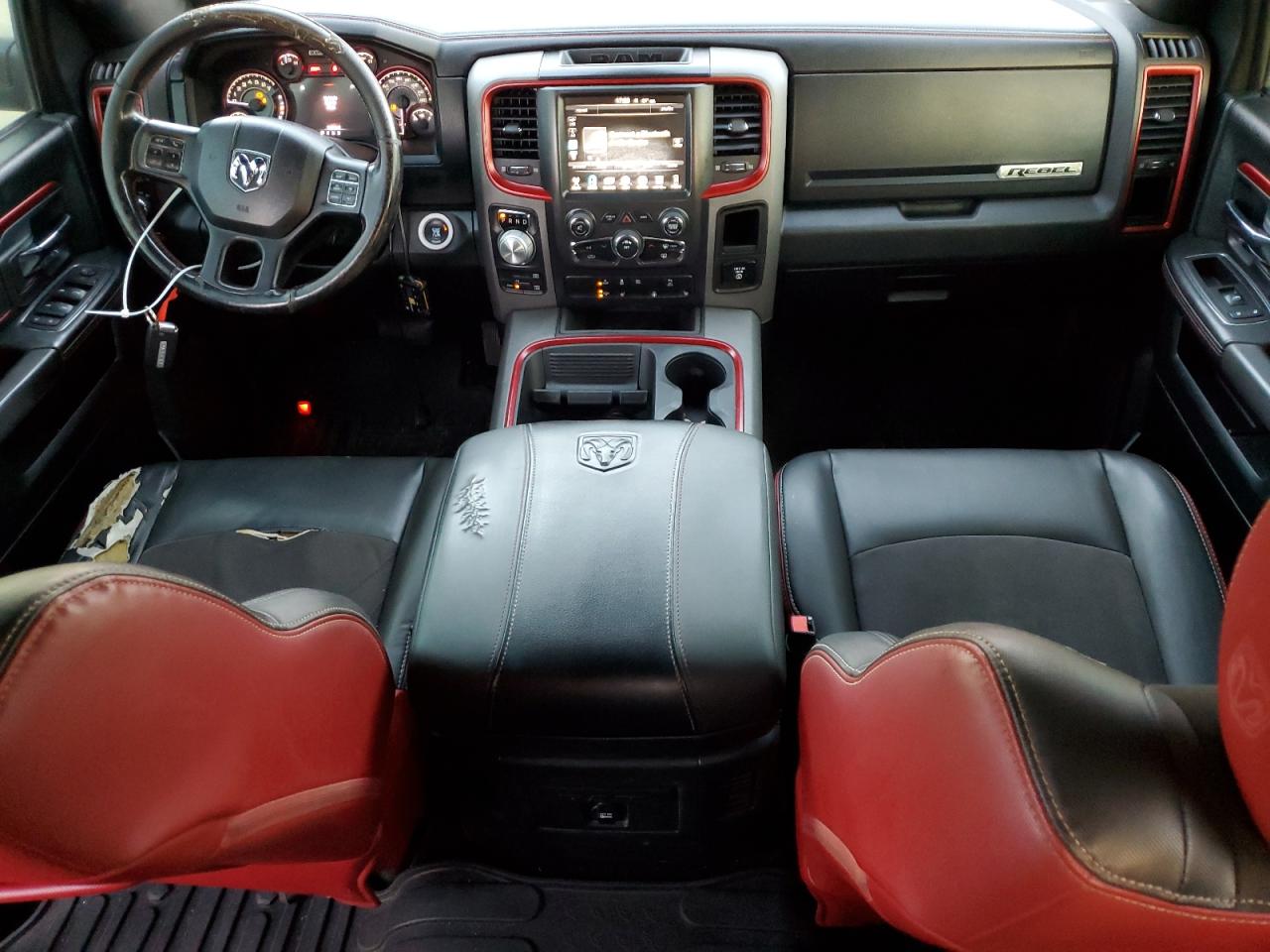 2016 RAM 1500 - Image 8
