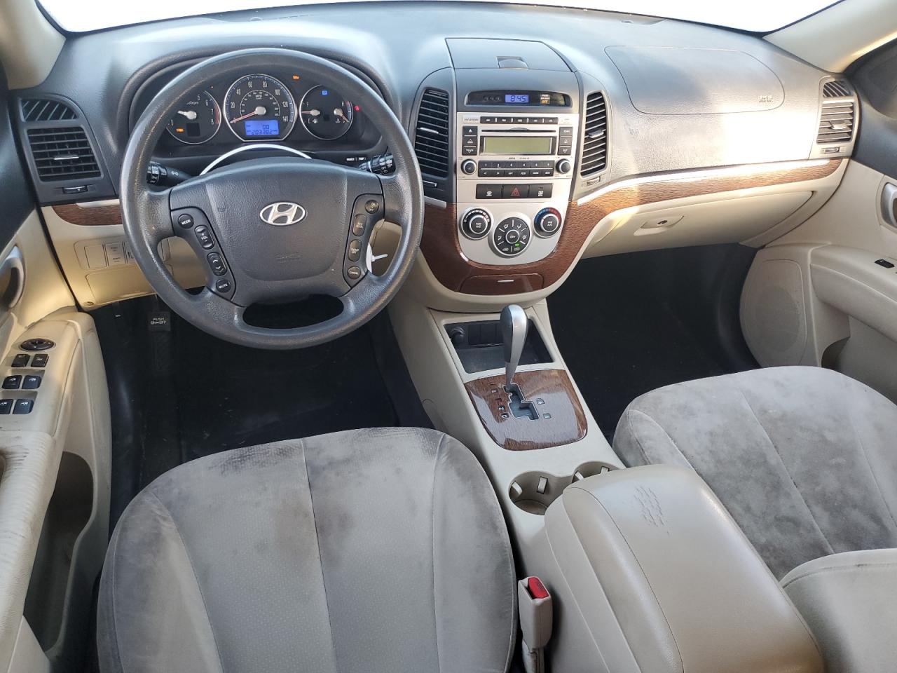 2008 Hyundai Santa Fe - Image 8