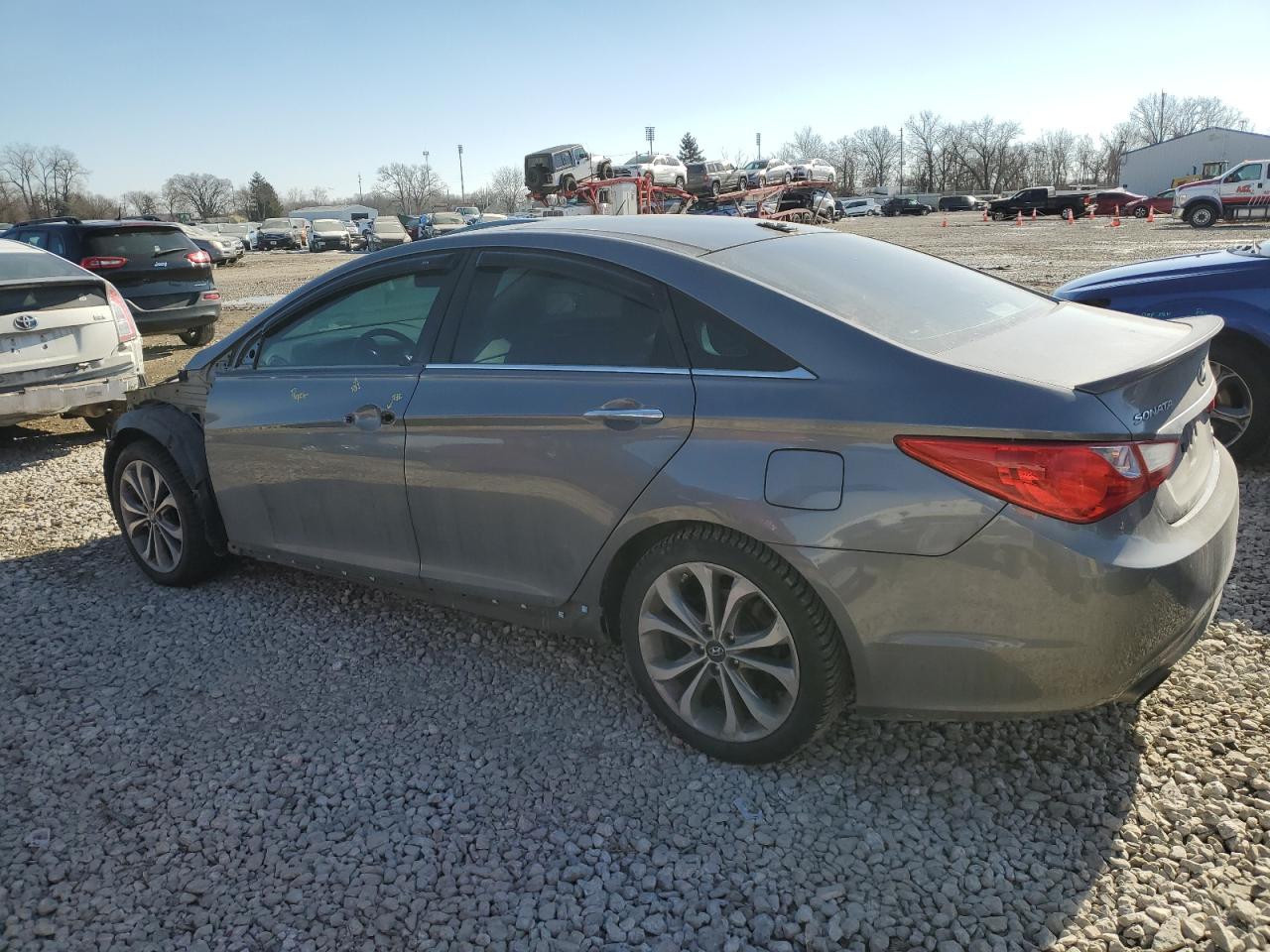 2013 Hyundai Sonata - Image 2