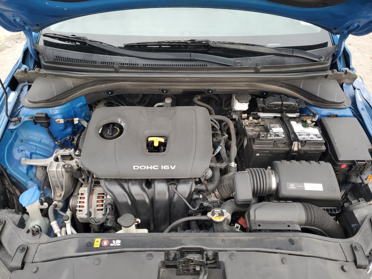2017 Hyundai Elantra - Image 12