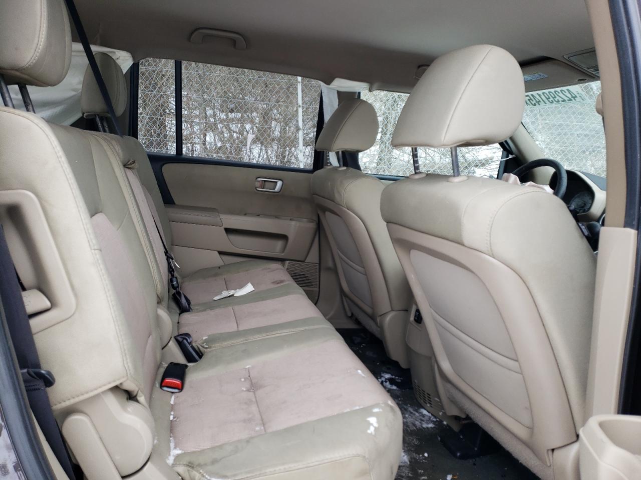 2014 Honda Pilot - Image 11