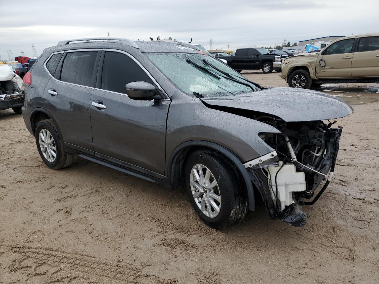 5N1AT2MT4HC857438 NISSAN ROGUE 2017