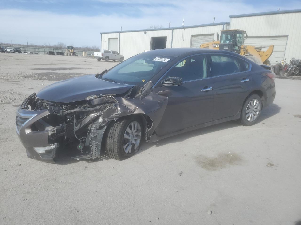 2013 Nissan Altima 2.5 for Sale in Kansas City, KS - Front End