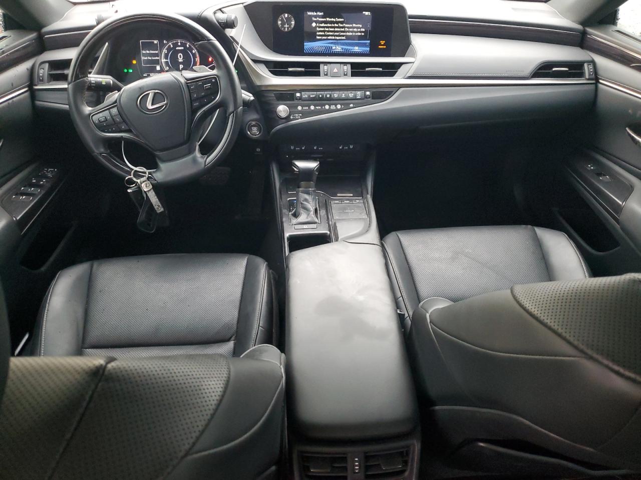 2021 Lexus ES - Image 8