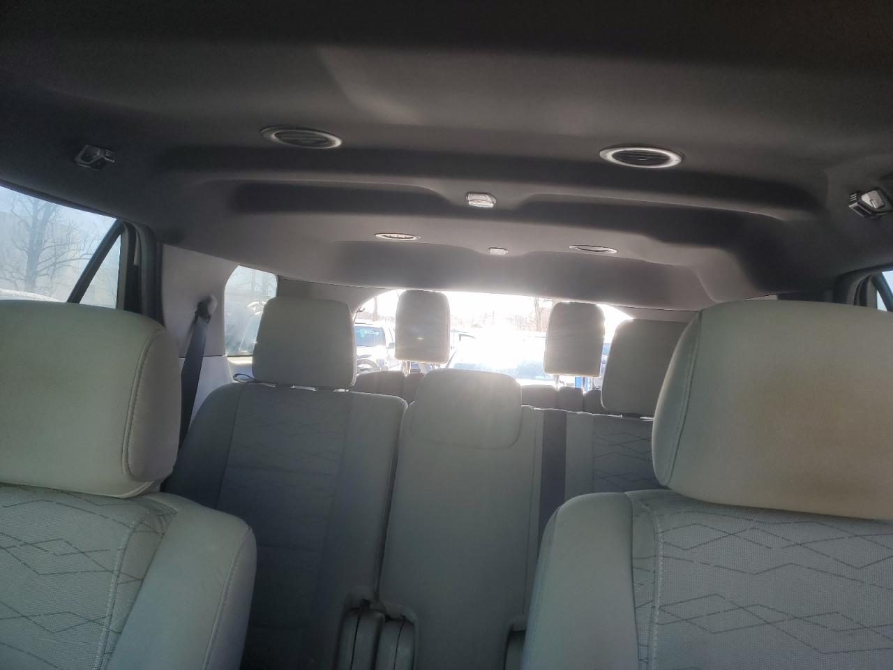 2014 Ford Explorer - Image 10