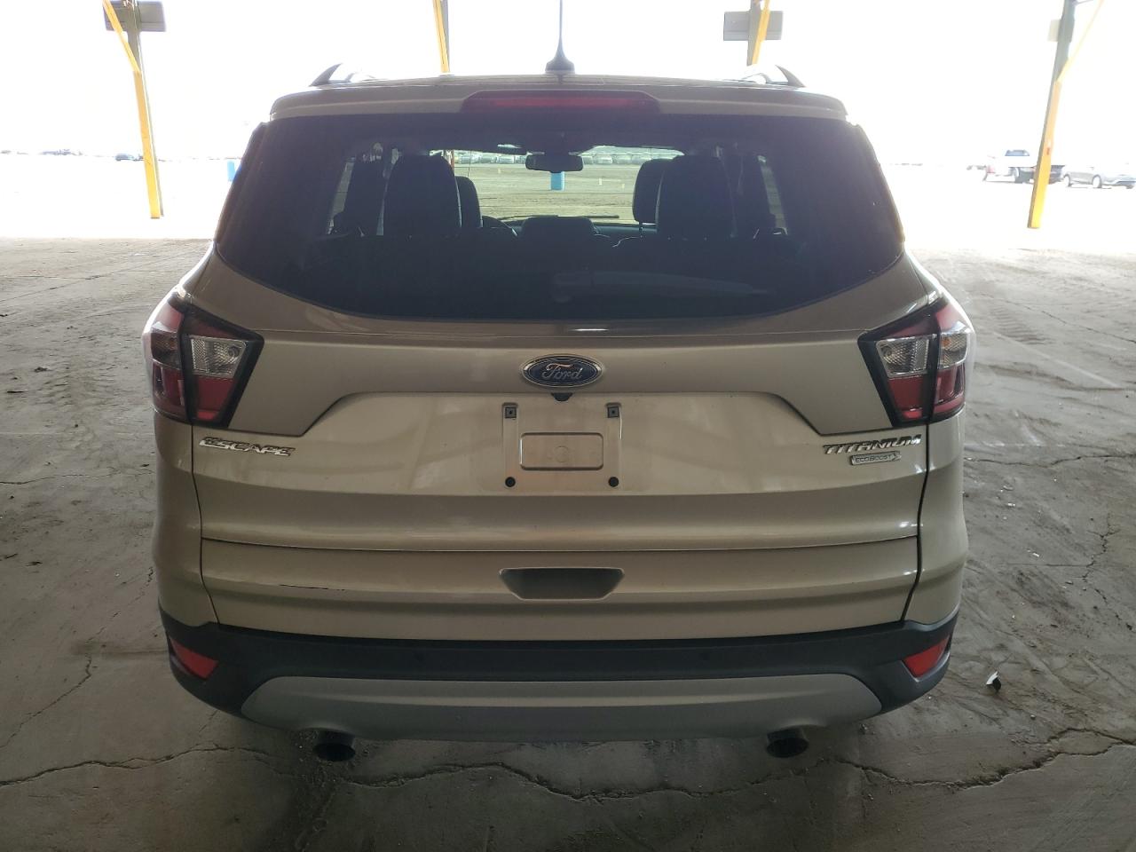 1FMCU0J95JUA10334 FORD ESCAPE 2018