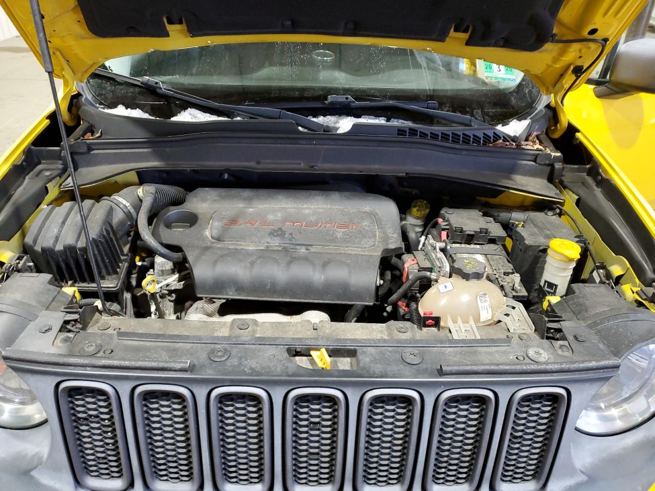 2015 Jeep Renegade - Image 12