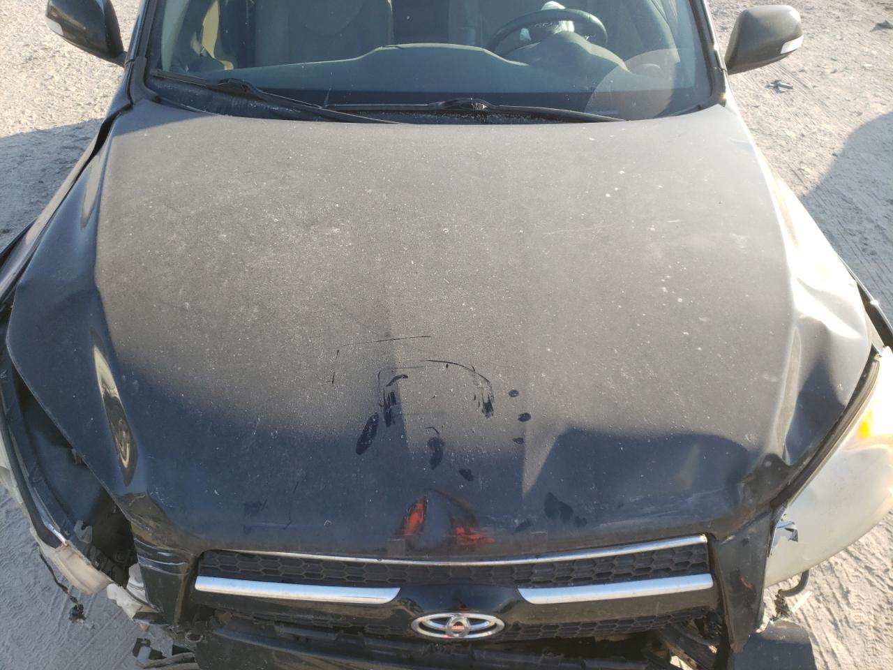 2010 Toyota RAV 4 - Image 12