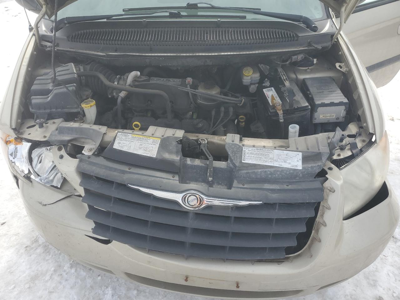 2006 Chrysler Town & Country - Image 14