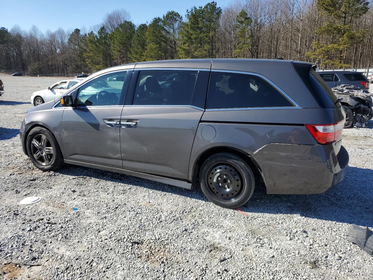 2013 Honda Odyssey - Image 2