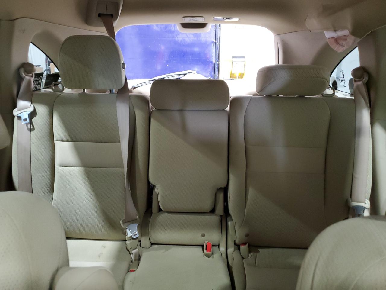 2010 Honda CR-V - Image 10