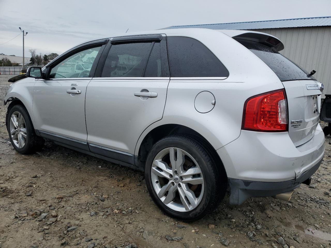 2011 Ford Edge - Image 2
