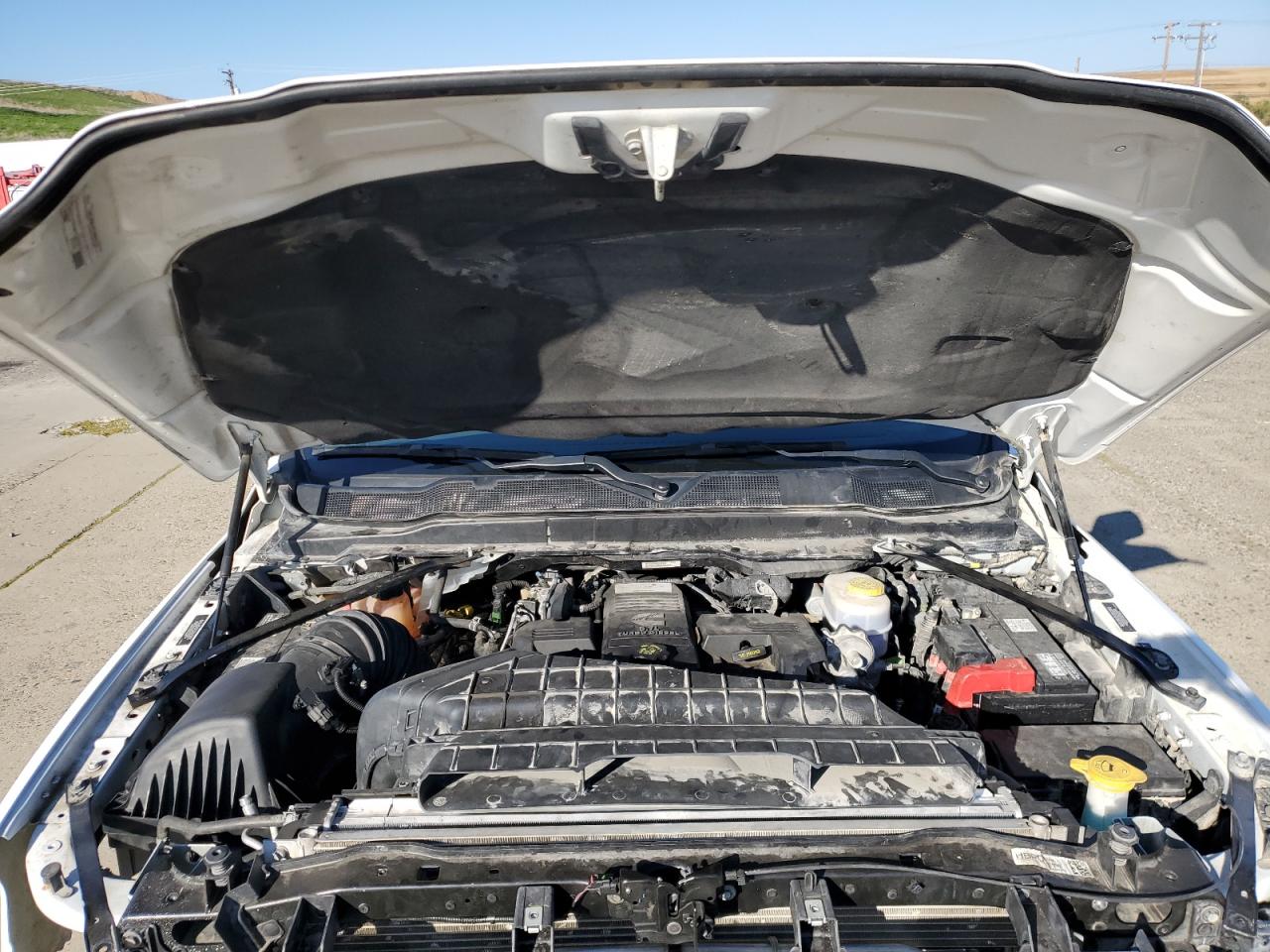 2022 RAM 3500 - Image 11