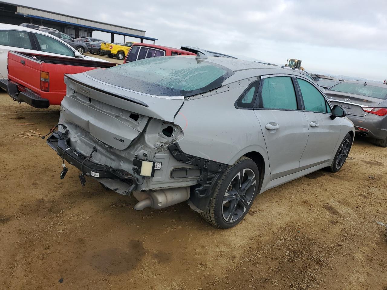 2022 Kia K5 - Image 3