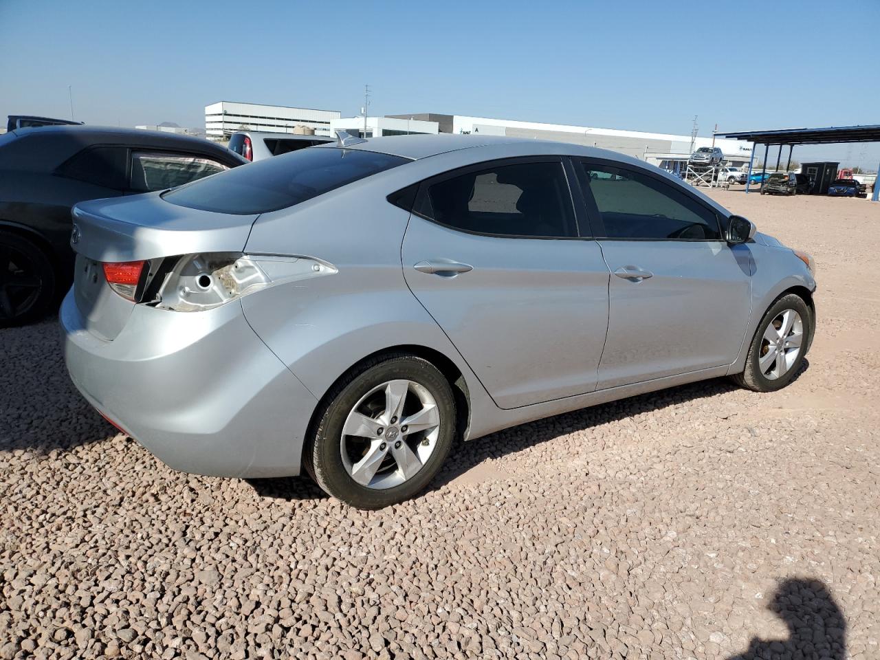 2013 Hyundai Elantra - Image 3
