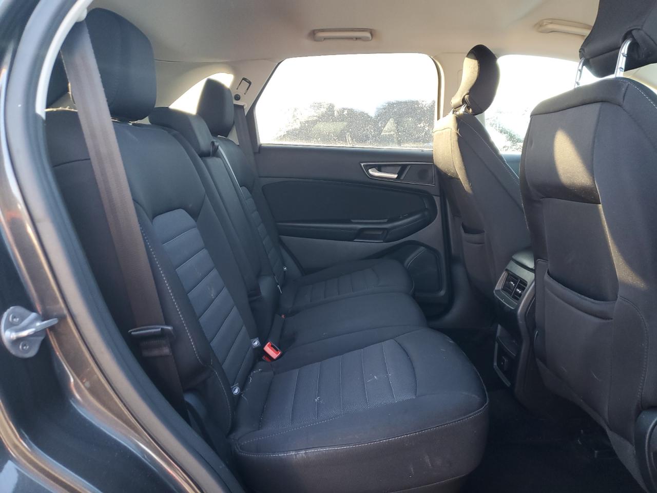 2016 Ford Edge - Image 11