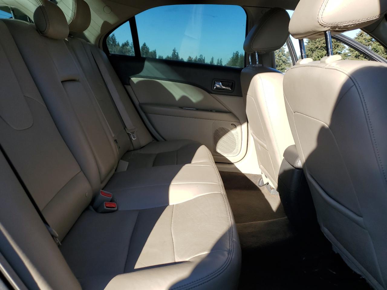 2011 Ford Fusion - Image 10