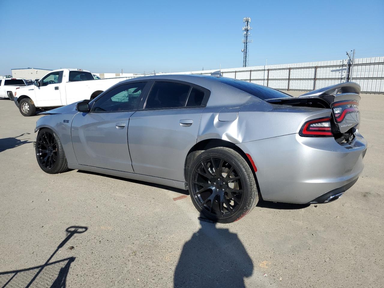 2015 Dodge Charger - Image 2