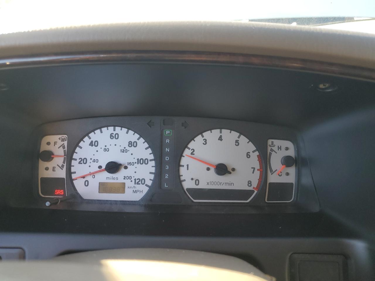 2003 Mitsubishi Montero - Image 9