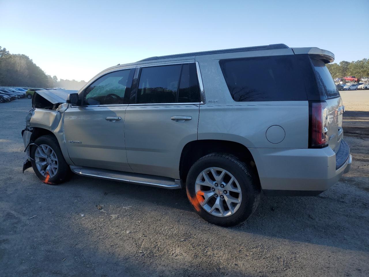 2015 GMC Yukon - Image 2