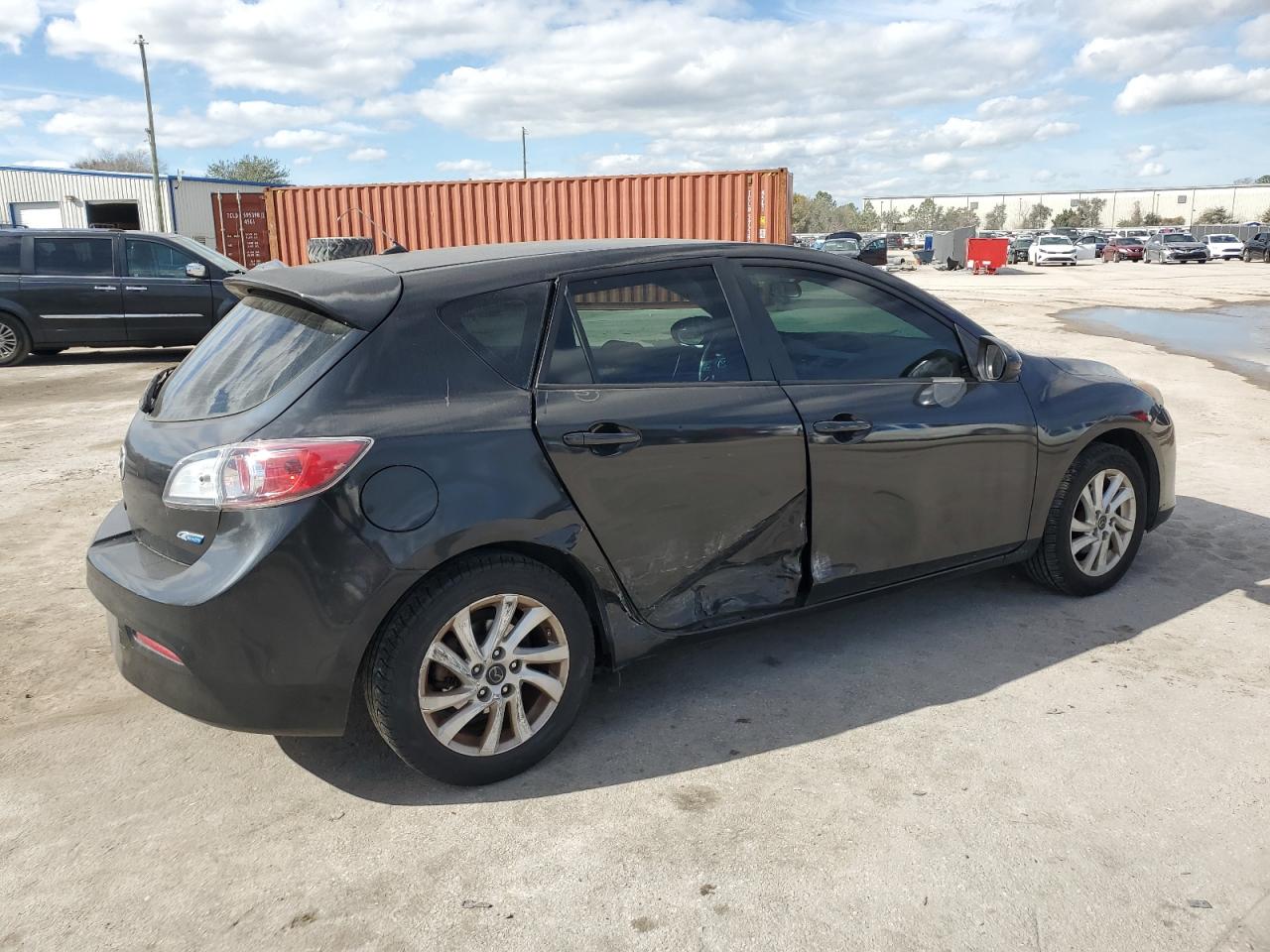 2013 Mazda 3 - Image 3