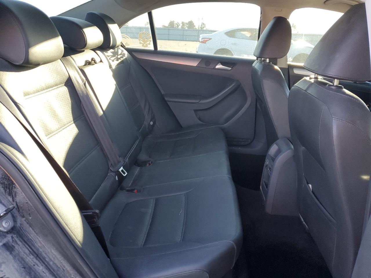 2014 Volkswagen Jetta - Image 10