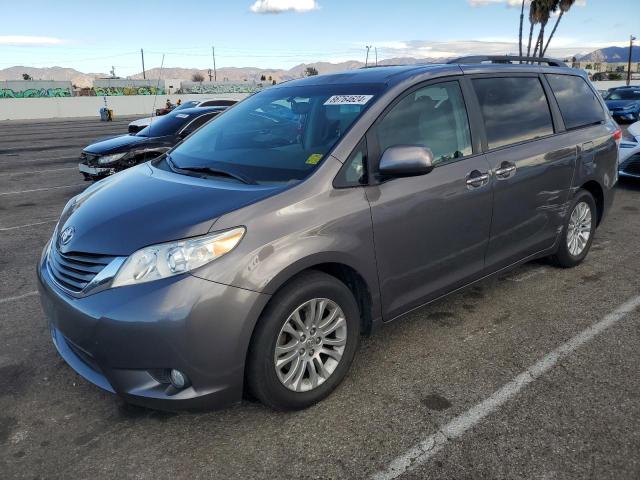 2013 Toyota Sienna Xle