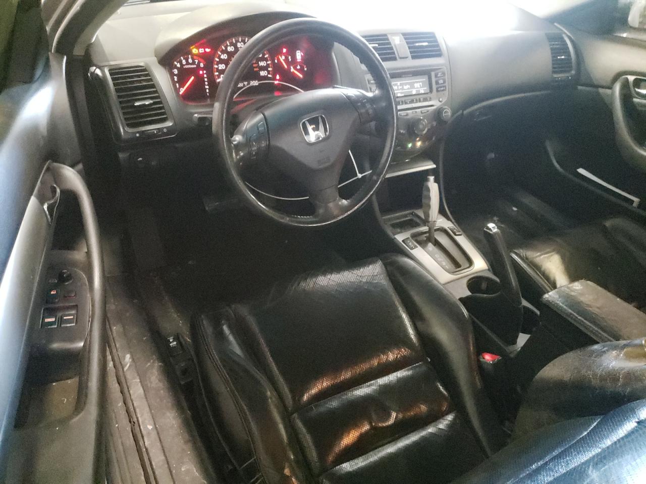 2005 Honda Accord - Image 8