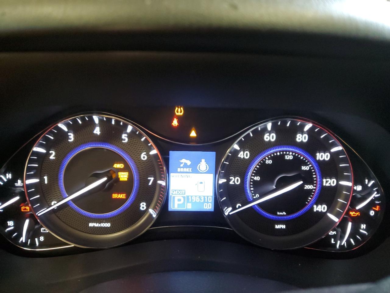 2012 Infiniti QX56 - Image 9