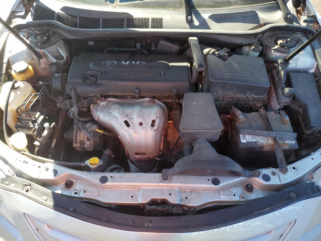 2009 Toyota Camry - Image 11