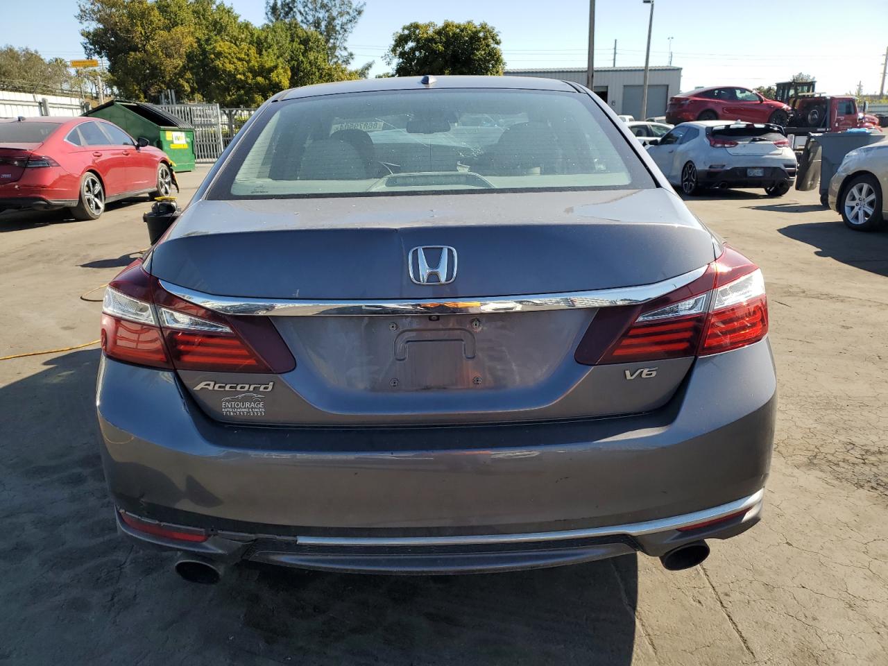 1HGCR3F02GA032675 HONDA ACCORD 2016