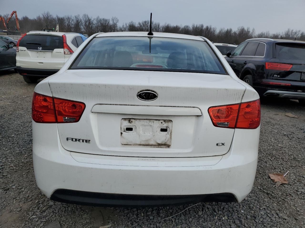 2011 Kia Forte - Image 6